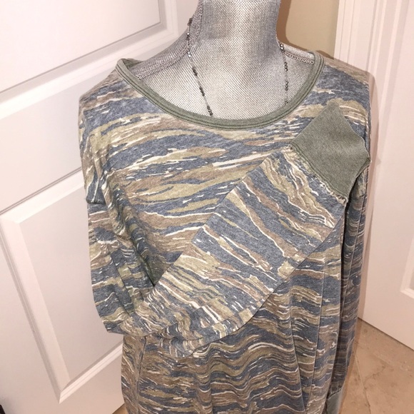 NWT Free people camo  long sleeve tee - Picture 7 of 8
